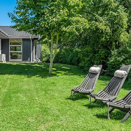 Lovely In With Wifi Holiday home *
