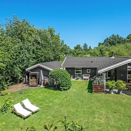 4 Bedroom Lovely In *